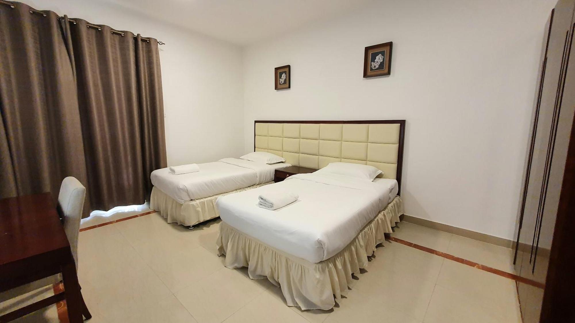Muscat Oasis Residences Bagian luar foto