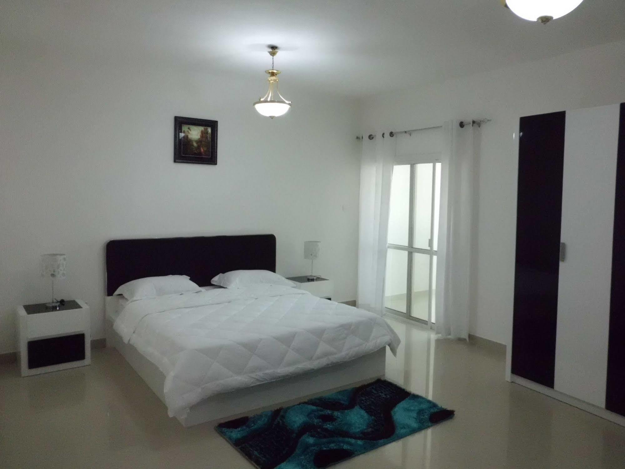 Muscat Oasis Residences Bagian luar foto